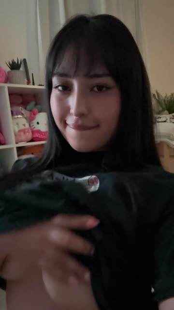 solo asian babe latina cute onlyfans teen nsfw video