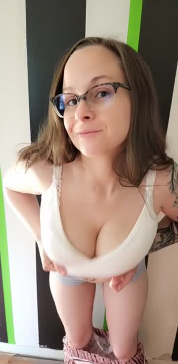 onlyfans boobs glasses sex video