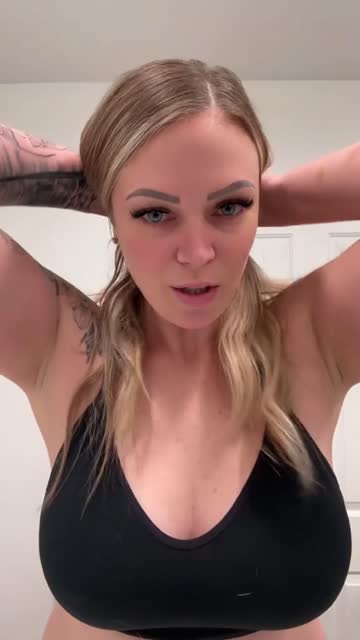 tits onlyfans milf porn video