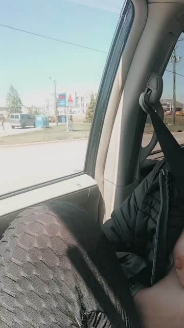 public boobs car 