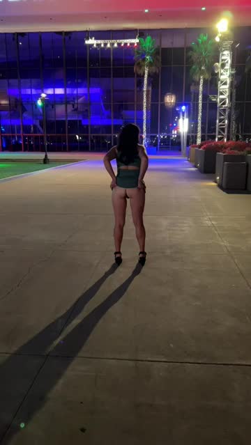 dress public outdoor milf ass bending over sex video