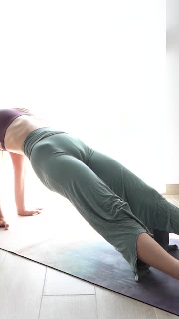 onlyfans yoga yoga pants 
