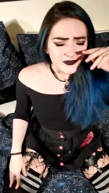 amateur goth blowjob porn video
