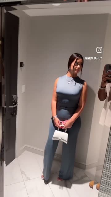 amateur big tits ass nsfw video