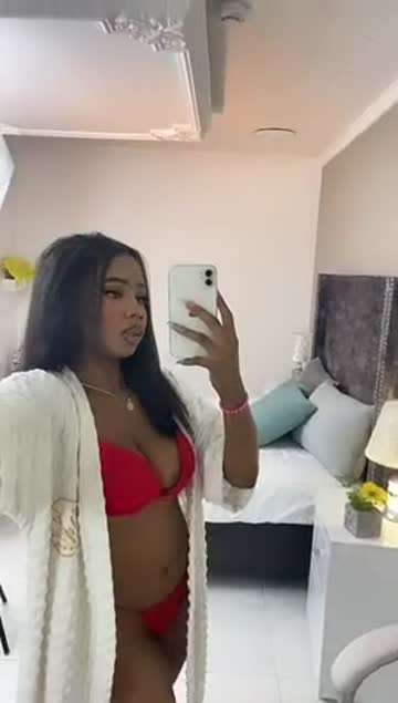18 years old ass cute 