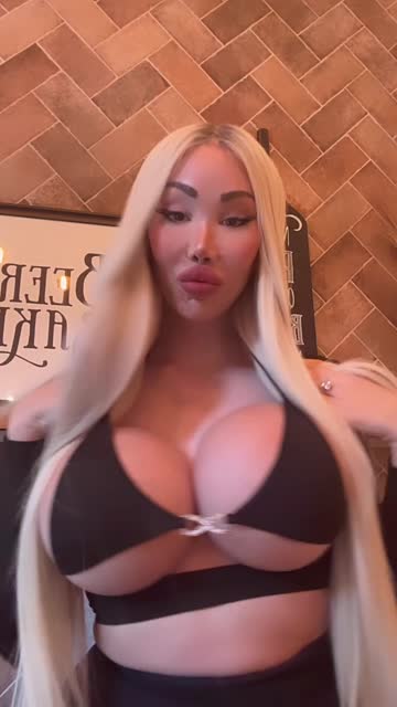 big tits blonde bimbofication bimbo fake tits onlyfans huge tits nsfw video