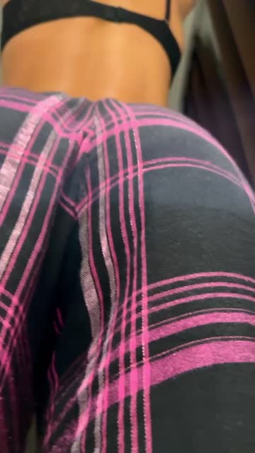 non-nude thick pawg tease teasing ass sex video