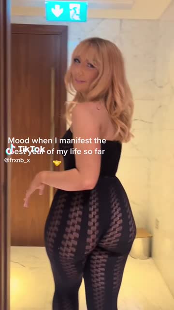 tiktok ass walking xxx video
