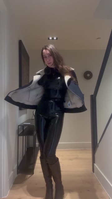 latex catsuit amateur 