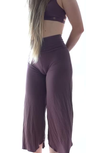 yoga pants yoga onlyfans porn video