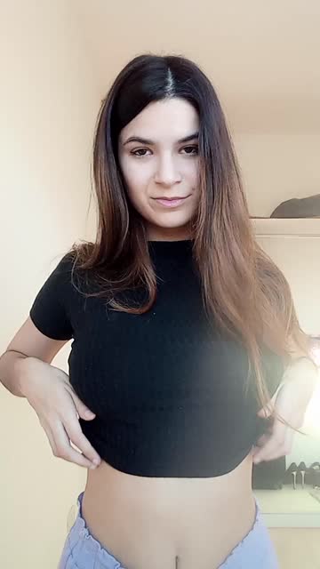 latina teen brunette xxx video
