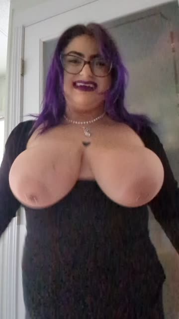 nipple piercing natural tits big tits stripping glasses huge tits 