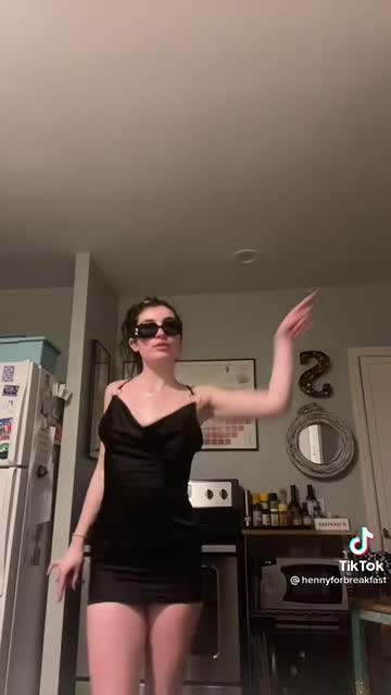dancing boobs tiktok hot video