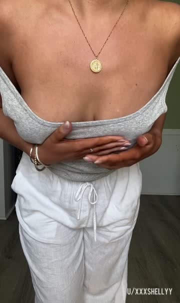 amateur tits big tits nsfw video