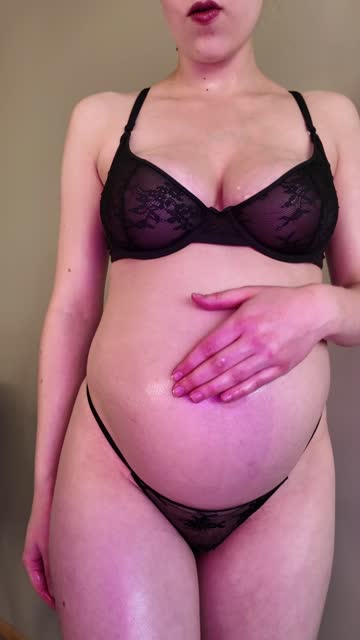 onlyfans pregnant milf big tits 