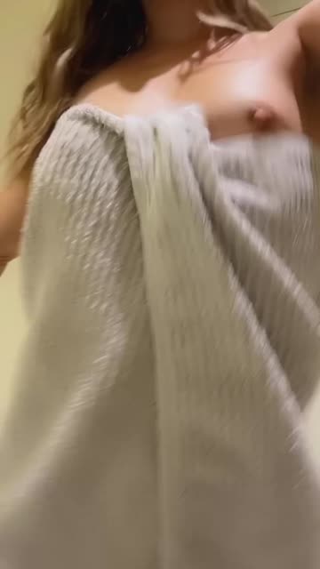 tits cute brunette 