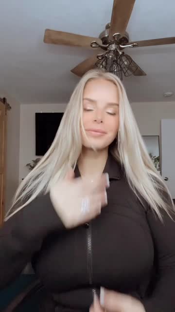 milf blonde tiktok sex video