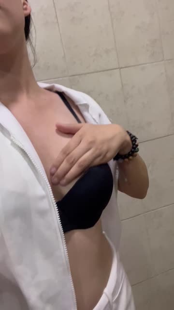 teen tits hospital hot video