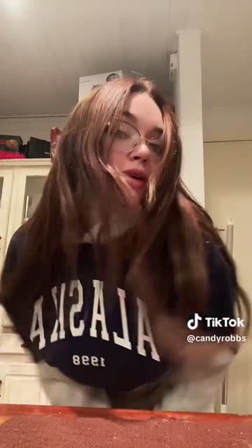 latina babe brunette ass hot video