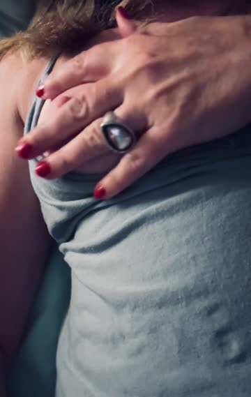 amateur milf boobs free porn video