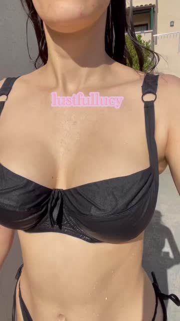 big tits huge tits boobs babe public natural tits amateur sex video