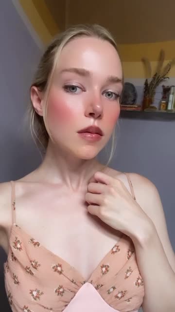 babe petite blonde free porn video