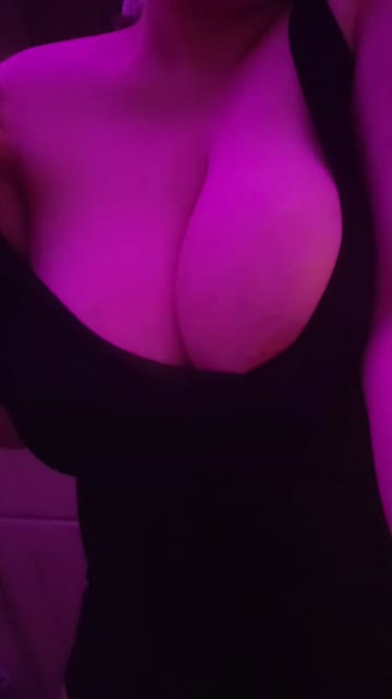 onlyfans boobs tits hotwife huge tits 