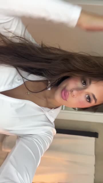 solo latina brunette nsfw video