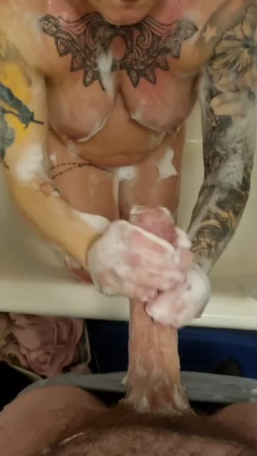 soapy homemade handjob 