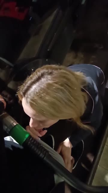 amateur cumshot ass hot video