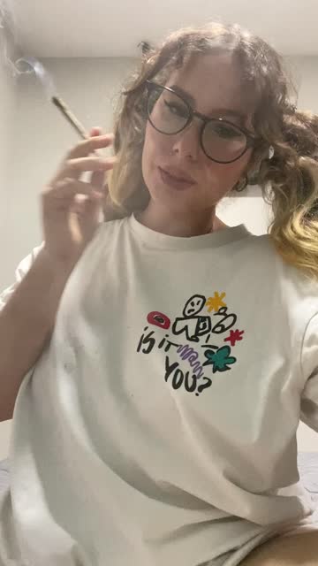 cute manyvids smoking teen onlyfans latina fansly free porn video