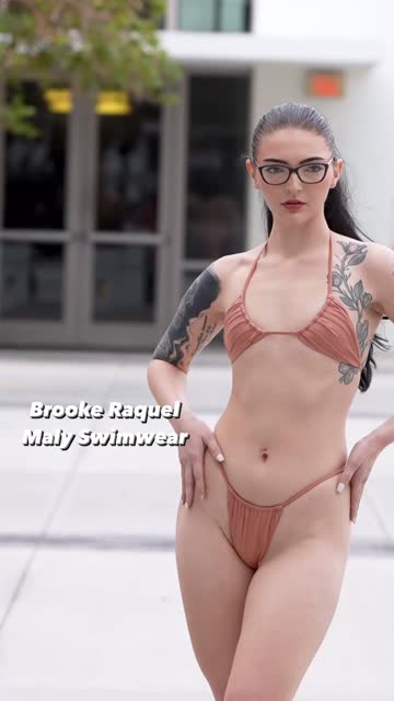 model bikini nerd free porn video