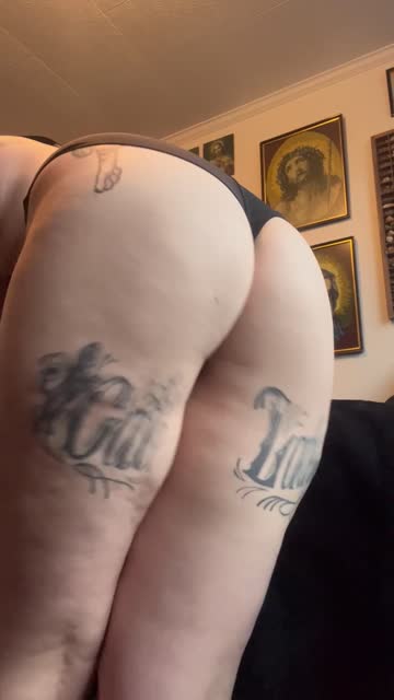 tattoo ass hips 