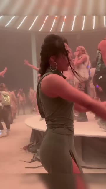 amateur dancing tits porn video