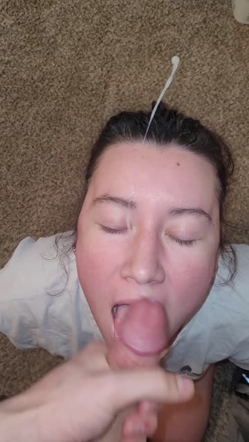 sloppy blowjob sucking amateur homemade daddy porn video