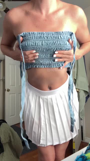 amateur ass blonde 