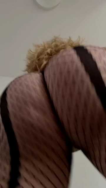 fishnet white girl big ass pawg ass clapping free porn video