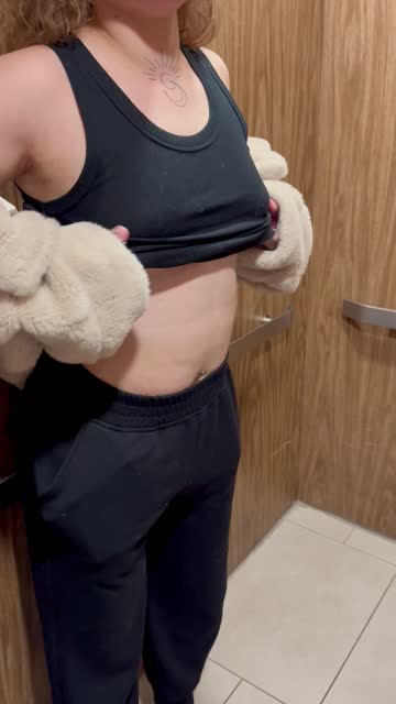 elevator flashing public tits 
