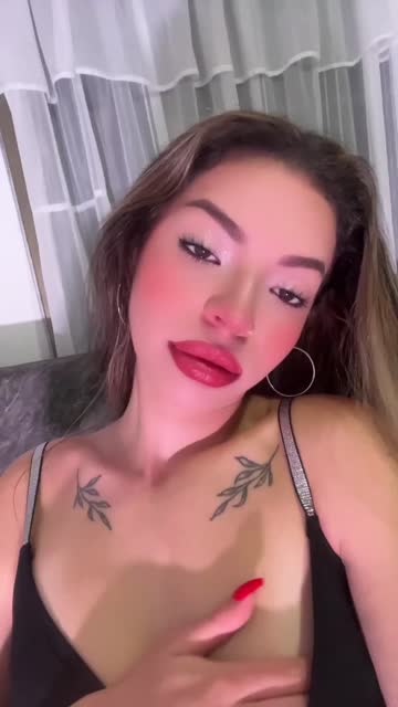 solo brunette latina porn video