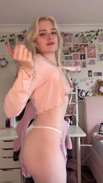 teen 18 years old tiktok small tits white girl 
