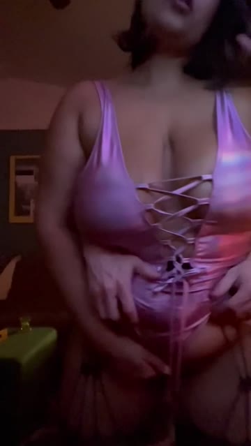 dancing boobs rubbing sex video