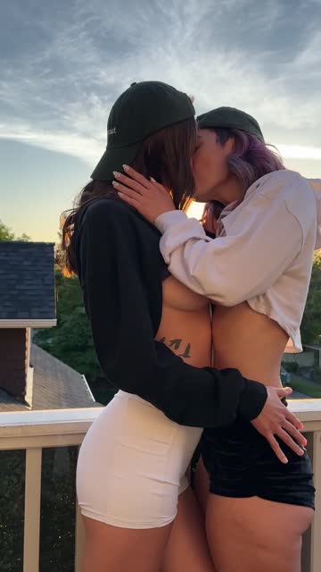 amateur balcony nsfw kissing lesbian french kissing onlyfans 