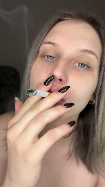 amateur big tits ass smoking 