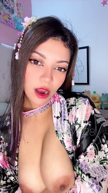 big tits natural tits latina amateur solo 