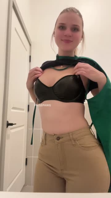 amateur teen boobs uniform worker natural tits porn video