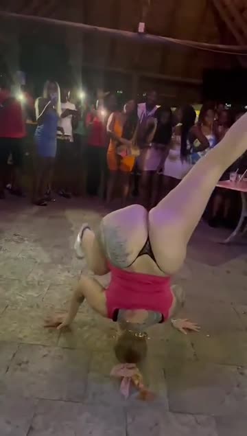 thick party curvy hot video