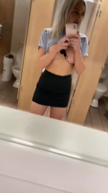 public teen bathroom boobs porn video