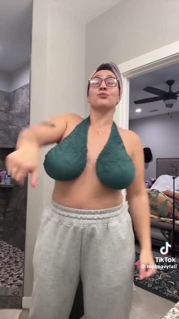 tiktok big tits bouncing tits 