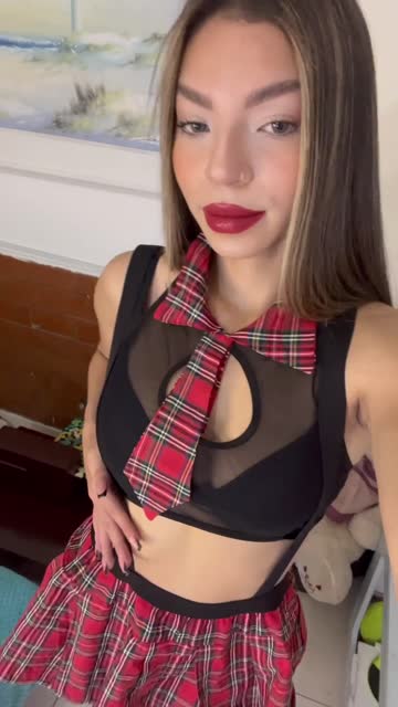 latina brunette solo nsfw video
