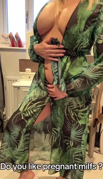 big tits pregnant milf porn video
